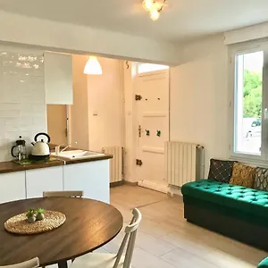 Blue Summer Vibes For 4p, Ac, Parking, Beachfront, Access -5 La Ciotat