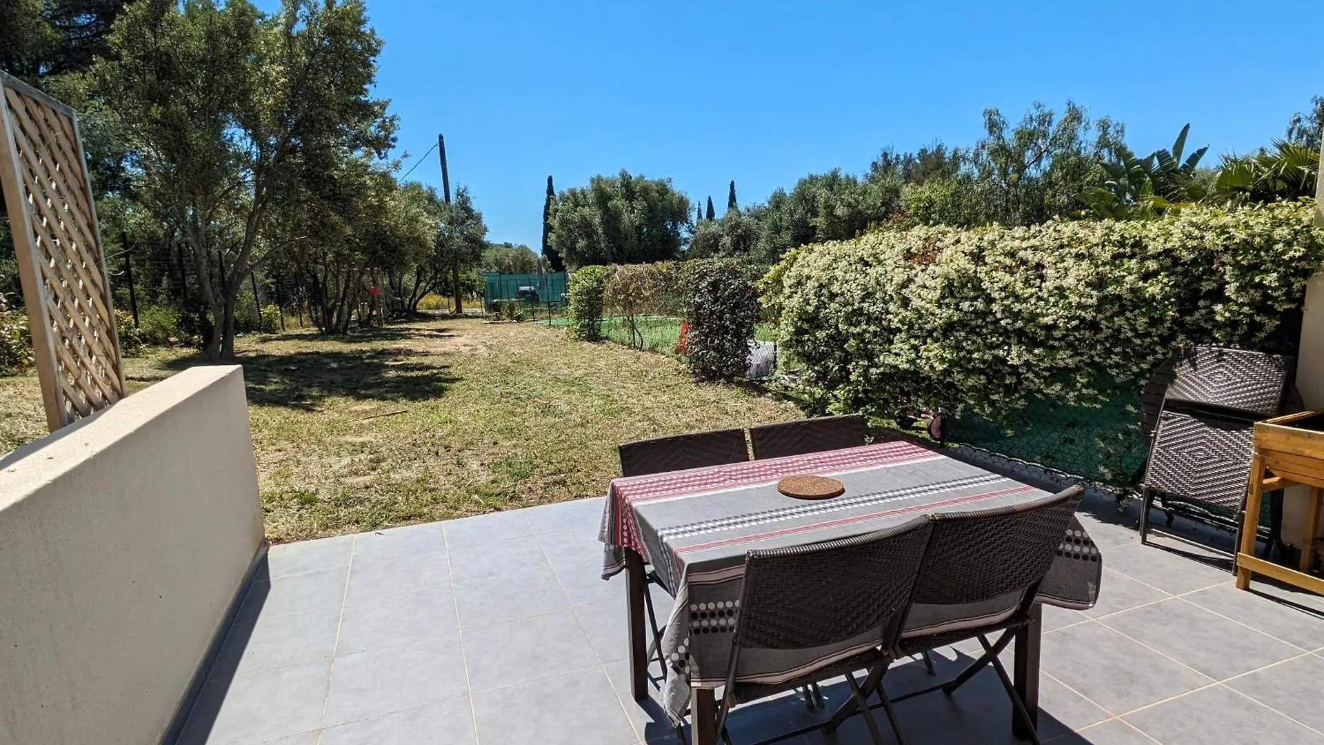 Maison 3 Pieces Avec Jardin - 5 Min Des Plages La Ciotat France